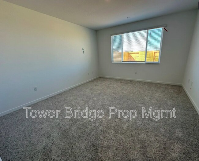 Building Photo - 4430 Lorikeet Wy