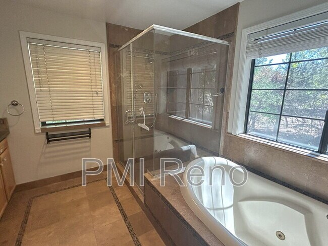 Building Photo - 1106 Happy Valley Ct