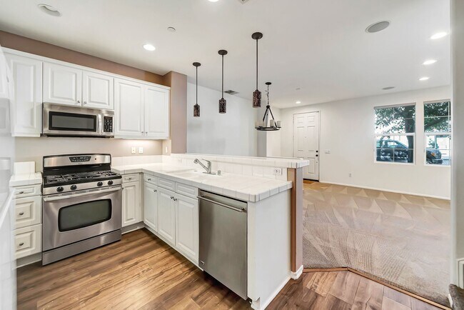 Building Photo - 24063 Avocado Ln