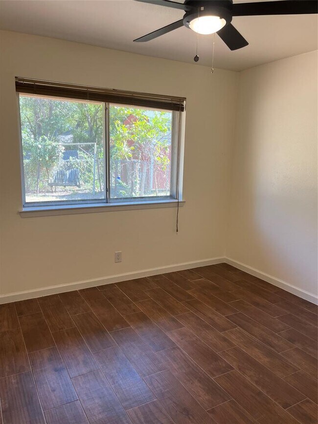 Building Photo - 12119 Robin Ridge Ln