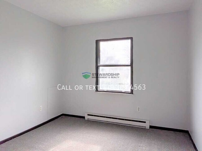 Building Photo - 311 Engadine Ct