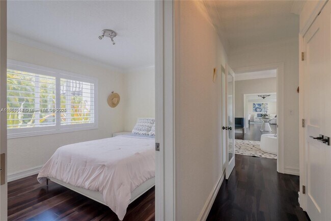 Building Photo - 8500 SW 70th St