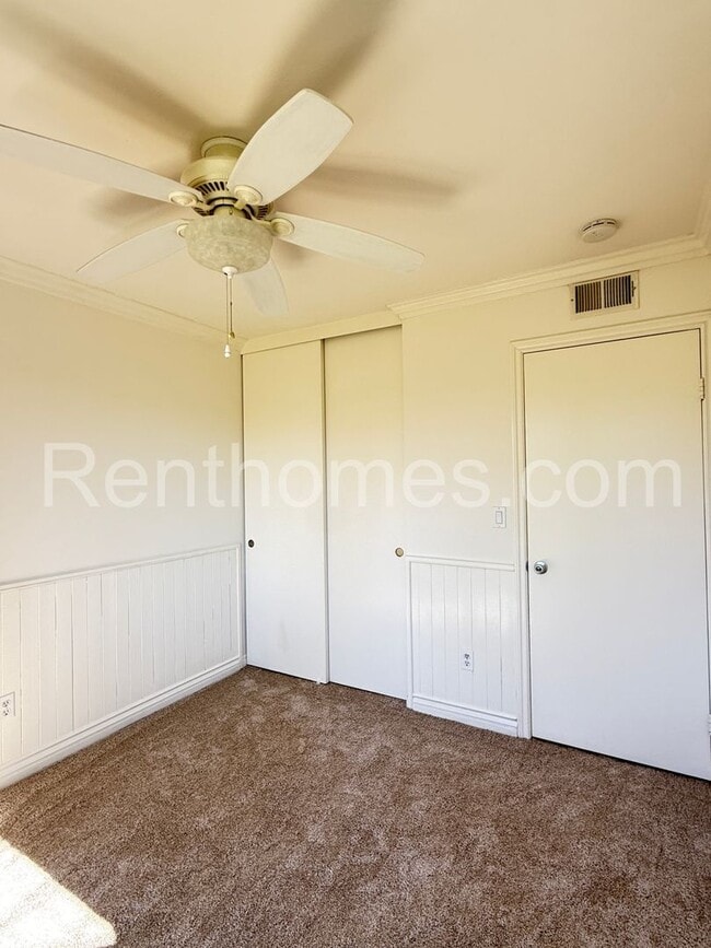 Building Photo - 1588 Rambla Puesta