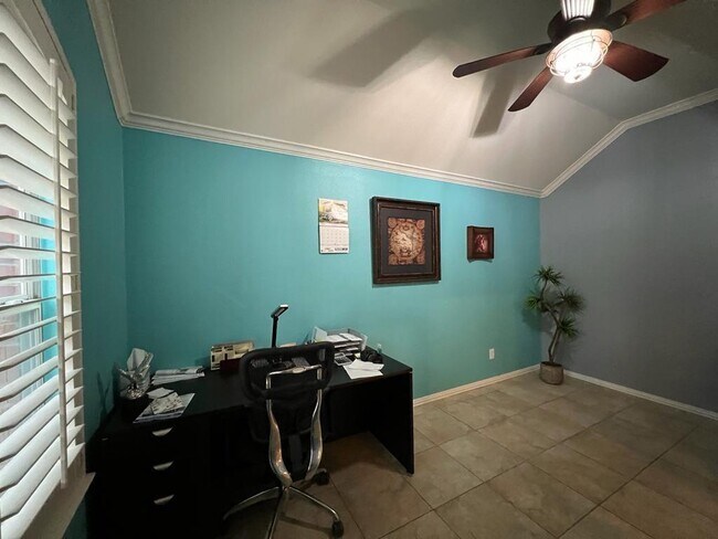 Building Photo - 3506 Nandina Dr