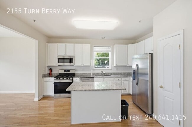 Building Photo - 2155 Turn Berry Way