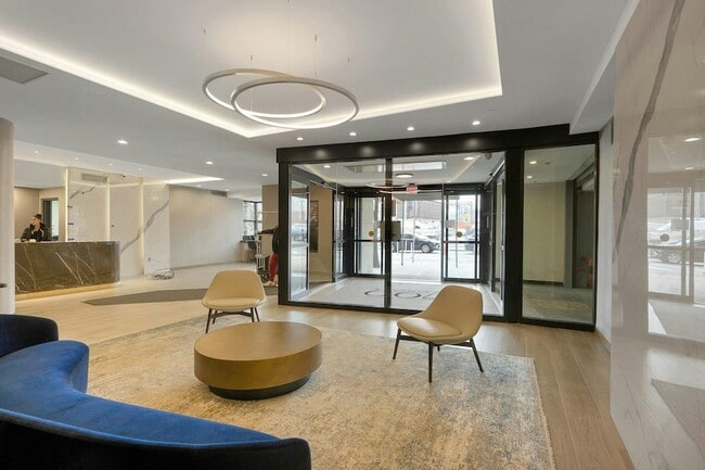 Building Photo - 700 Grove St