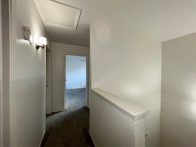 Building Photo - 8038 Sands Point Dr