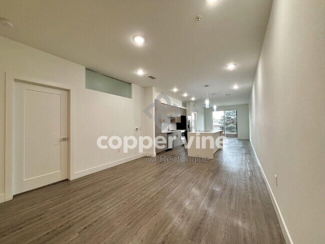 Building Photo - 3500 S Corona St