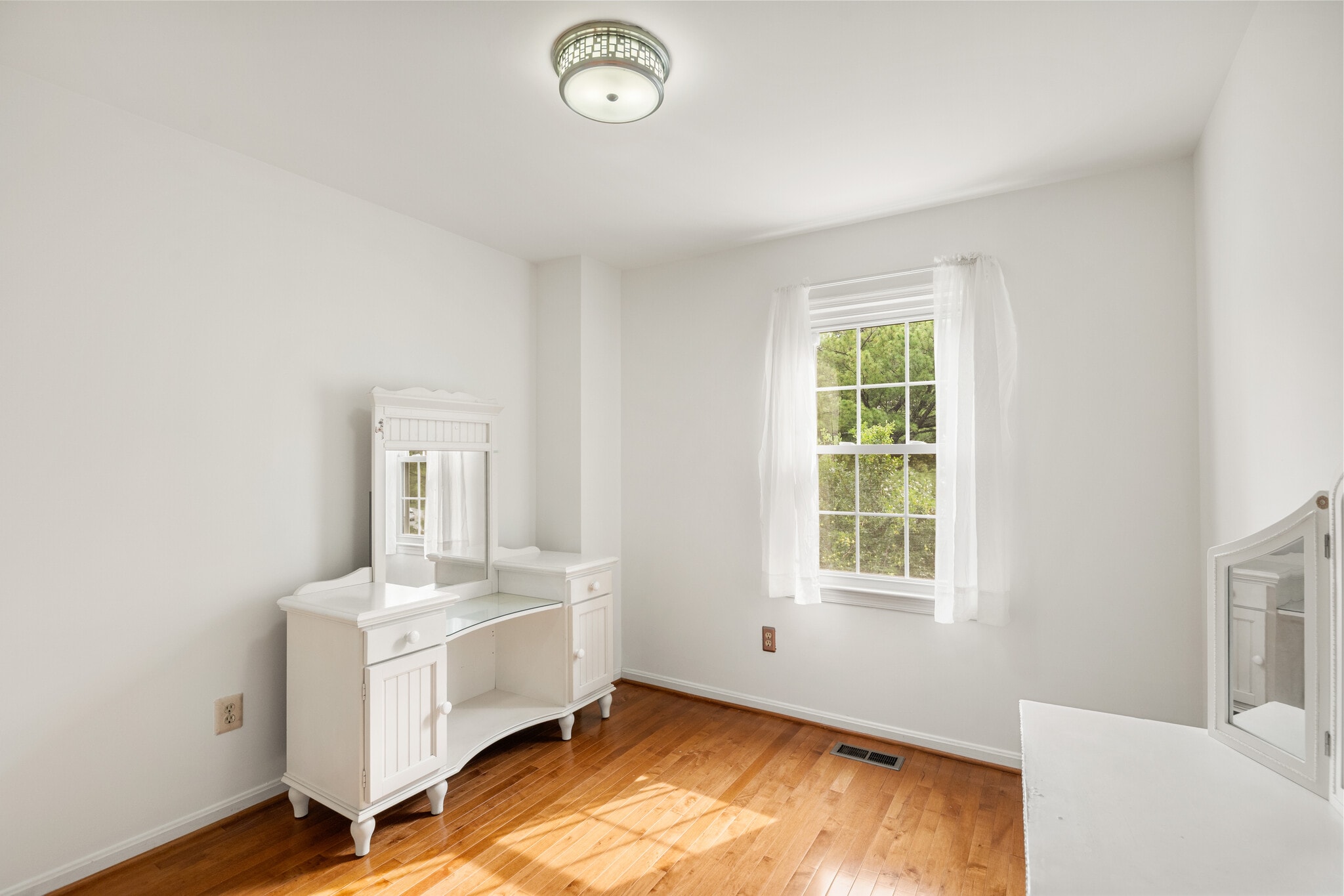 2nd bedroom - 8063 Dulciana Ct