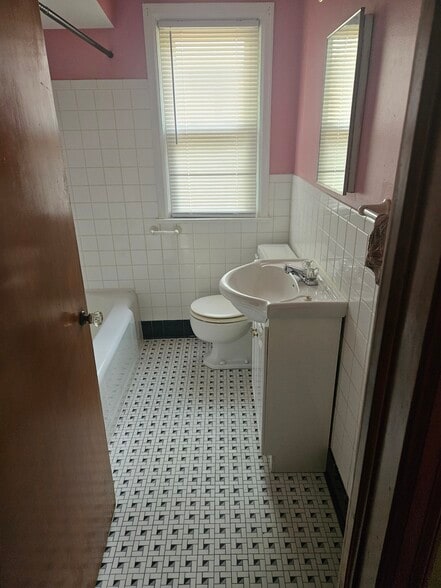 Building Photo - 3433A N 53rd St