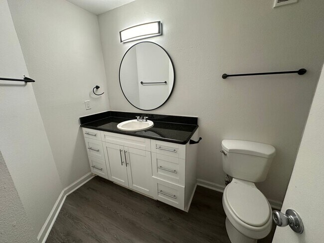 Building Photo - 4752 Walden Cir