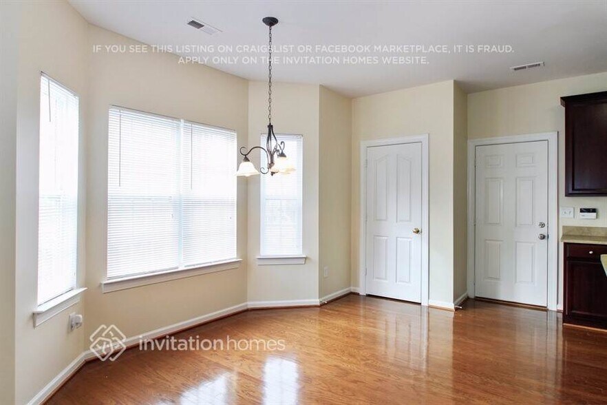 Building Photo - 1117 Cooper Ln
