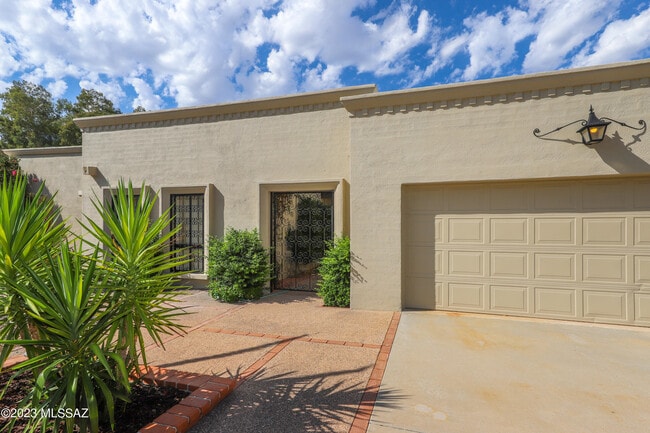 Building Photo - 2791 W Casas Cir