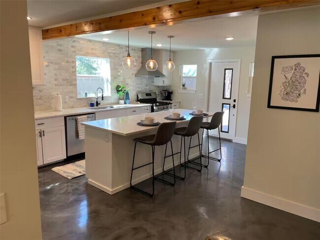 Building Photo - 1406 Brentwood St