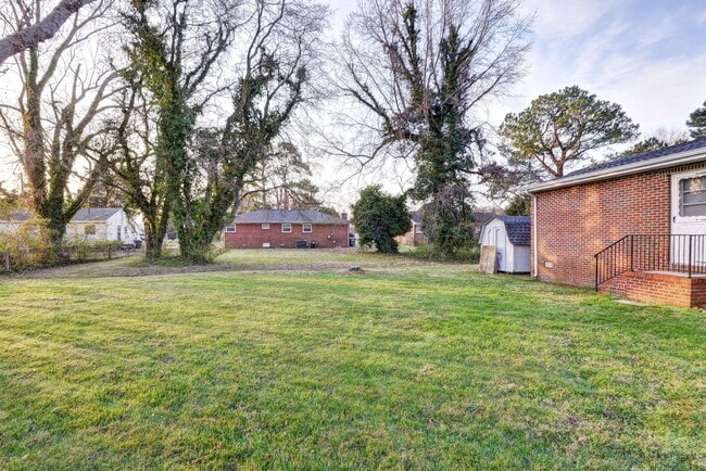 Building Photo - Call Eric Thompson at (757) 685-3172 for more information