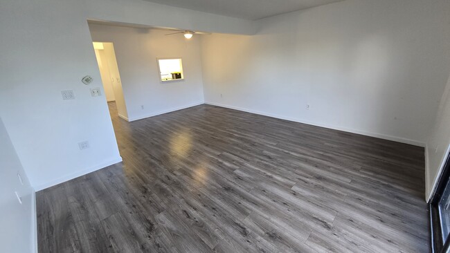 Building Photo - 6575 Santa Cruz Pl