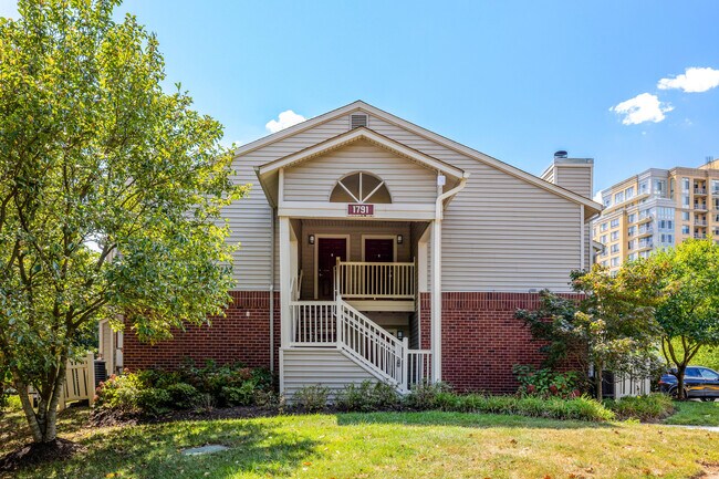 Building Photo - 1791 Jonathan Dr