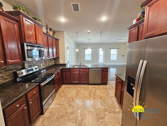 Building Photo - Charming 3BR Home Near 30A Beaches in Santa Rosa Beach!