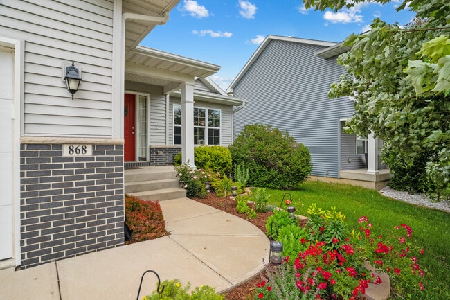 Building Photo - 868 McCollister Ct