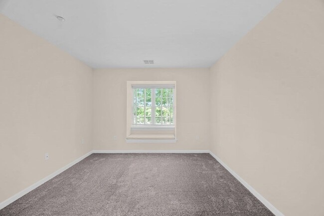 Building Photo - 6 Woodman Way