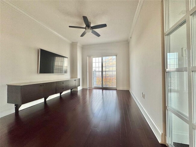 Building Photo - 195 14th St NE