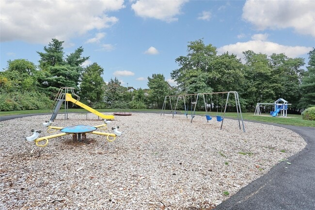 Building Photo - 21 Zugibe Ct