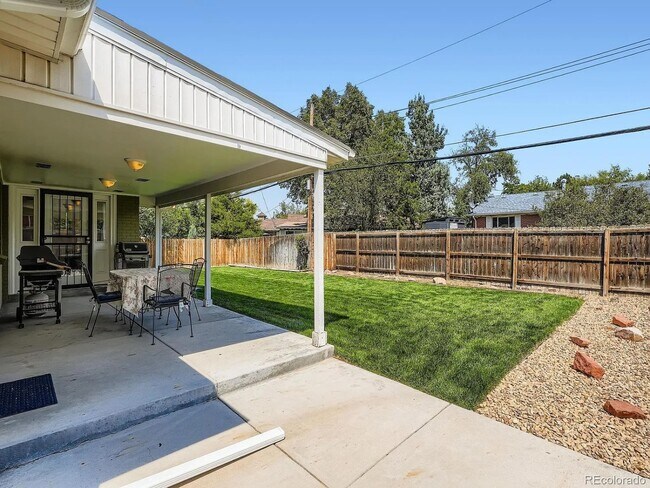 Building Photo - Impeccable brick ranch home for rent