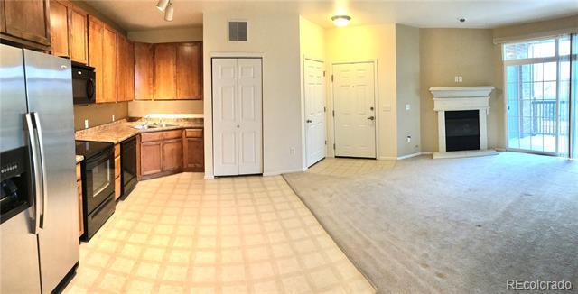 Building Photo - 3890 S Dayton St