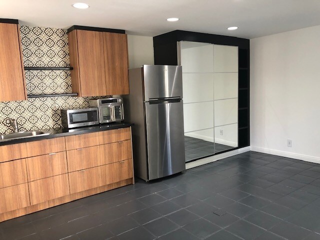 Building Photo - 10655 Coraline Pl