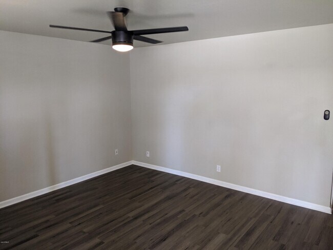 Building Photo - 2020 N 49th St