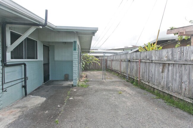 Building Photo - Kailua Pet Friendly - 3 bedroom, 1 bathroom