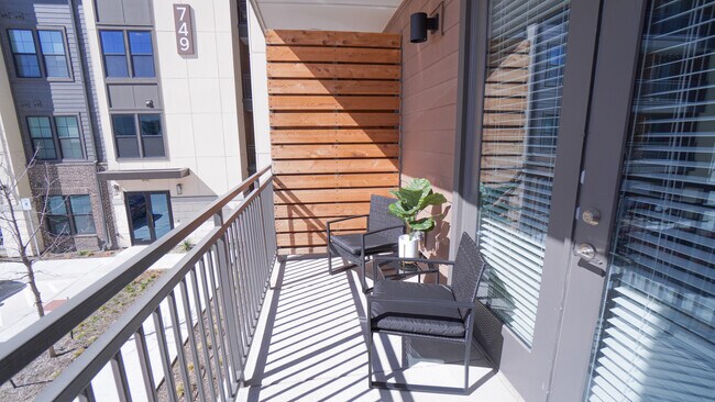 Patio - 749 Ipswich Ave