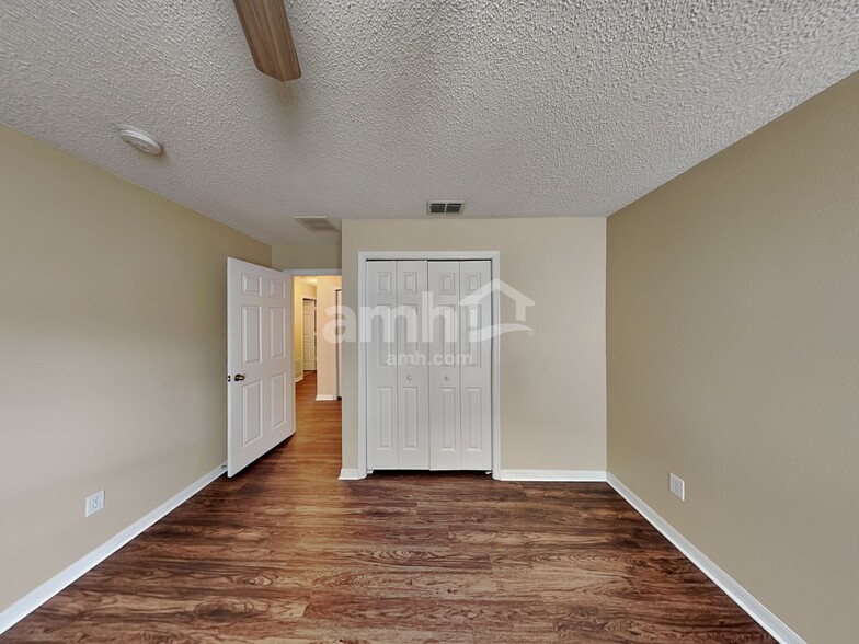 Building Photo - 14610 Rockledge Grove Ct