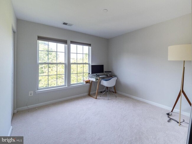 Building Photo - 13001 Vaden Terrace