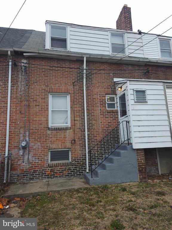 Building Photo - 1123 Hancock St