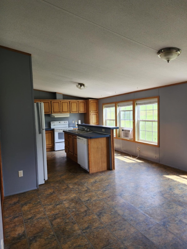 Building Photo - 475 Cold Spring Rd