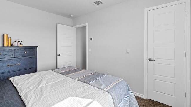 Building Photo - 7216 Headingham Wy