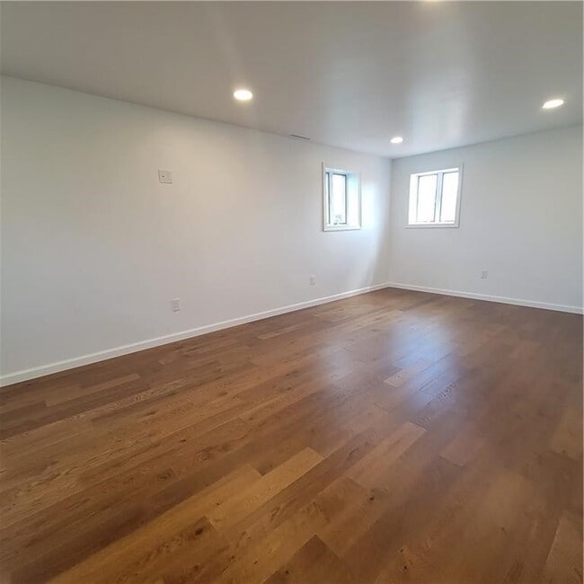 Building Photo - 47 Crimson Bramble Rd