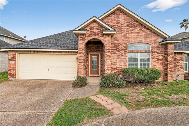 Building Photo - 6325 Oso Pkwy