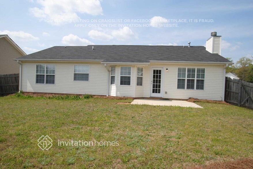 Building Photo - 470 Amelia Grove Ln SE