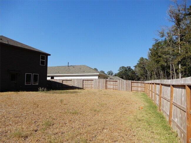 Building Photo - 16551 Plum Bark Dr