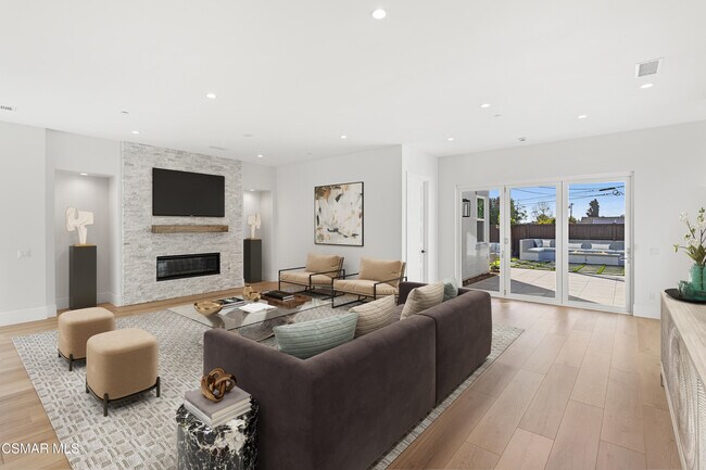 Building Photo - 361 Toyon Ct