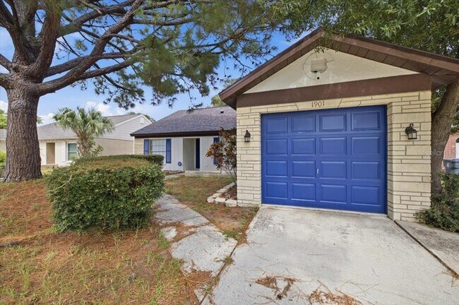 Building Photo - 1901 Castle Bay Ct