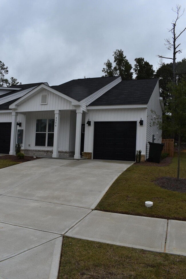 Building Photo - 4246 Beautiful Pond Pk