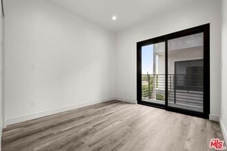 Building Photo - 1290 1/2 South Sherbourne Drive Apt #1920, Los Angeles, CA 90034 - 5 BR 4 BA house