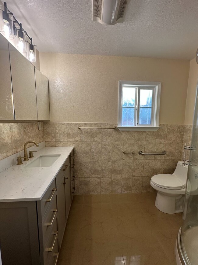 Building Photo - Remodeled 4 bedroom Single Story Home in San Pablo, CA.