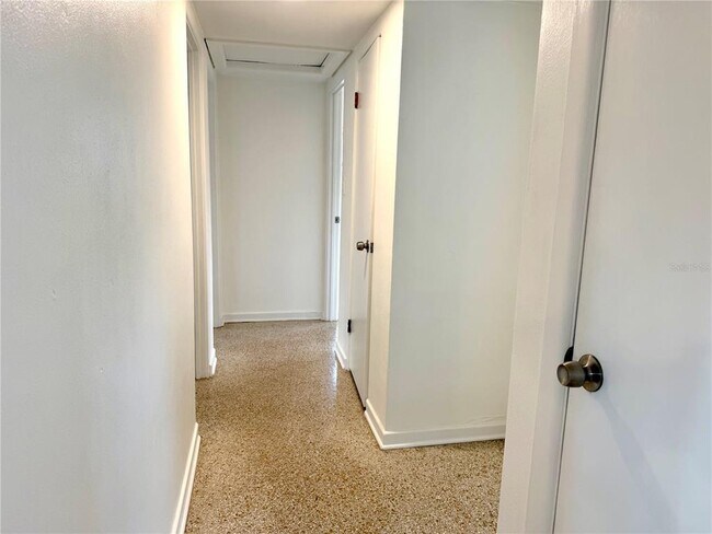 Building Photo - 431 Page St