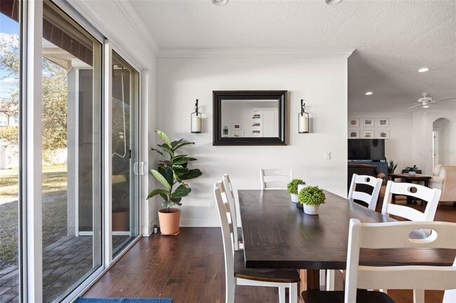 Building Photo - 4005 W El Prado Blvd