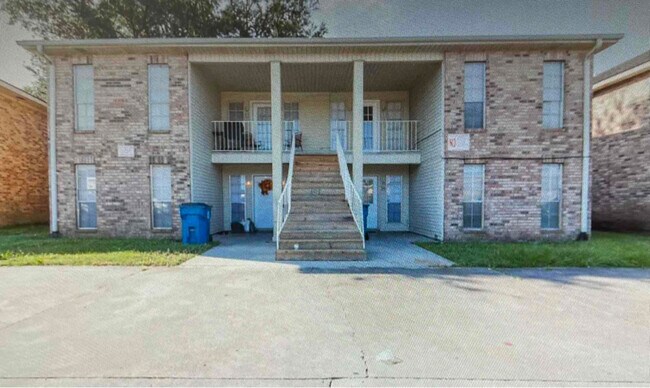 Primary Photo - 107 Cantal Dr