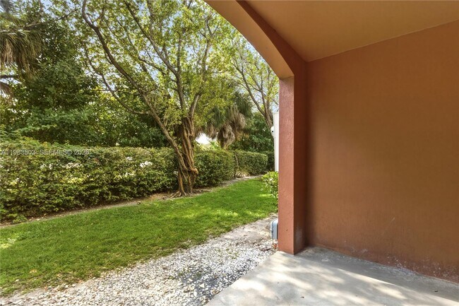 Building Photo - 17331 NW 7th Ave